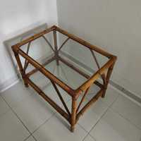mesa de centro em Cana Bambu e vidro 65cm