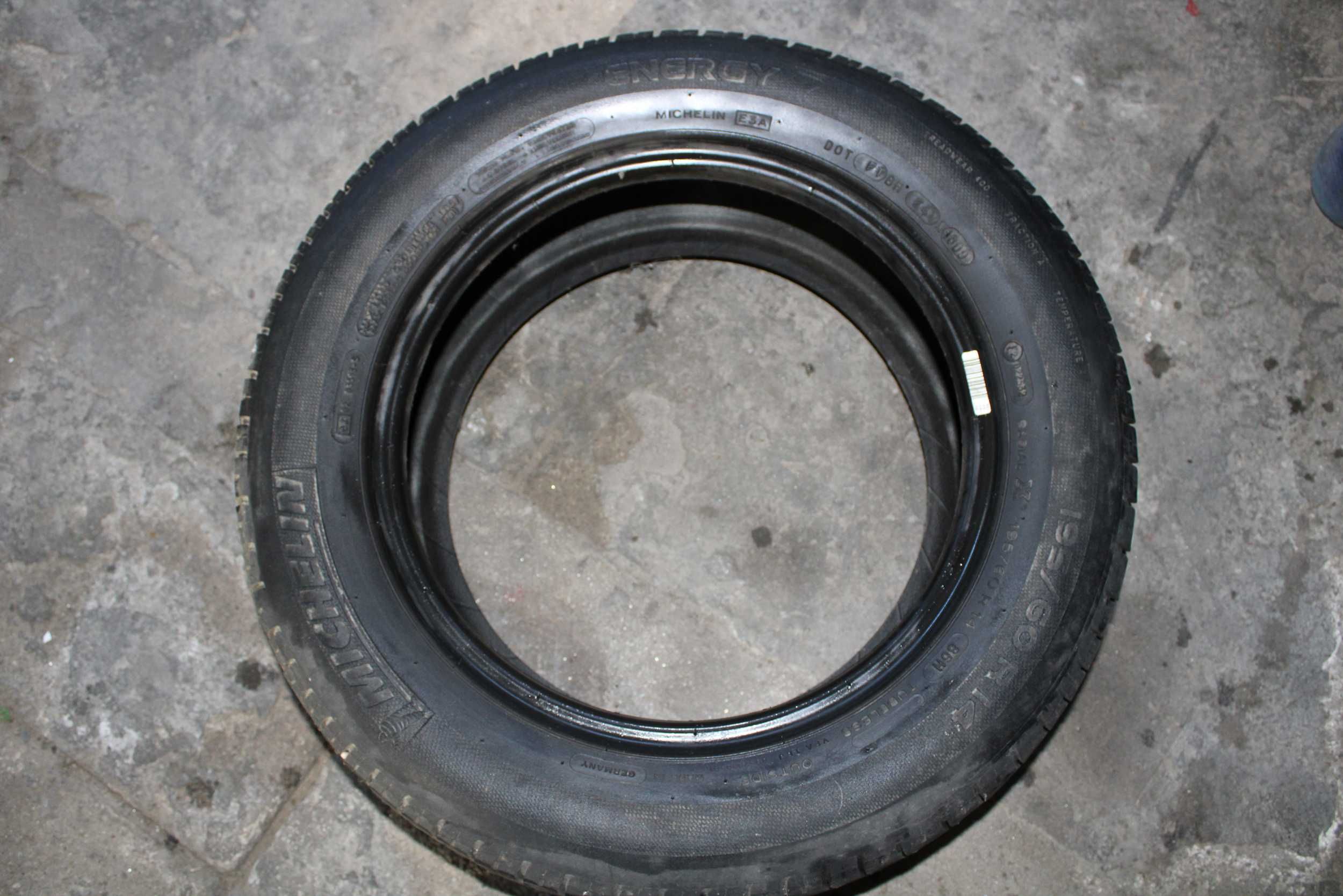 2 Pneus Michelin 195/60 R14