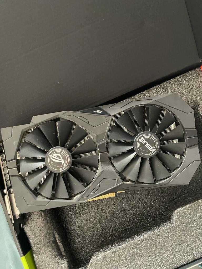 Placa Gráfica ASUS GeForce GTX 1050Ti (NVIDIA - 4 GB DDR5)