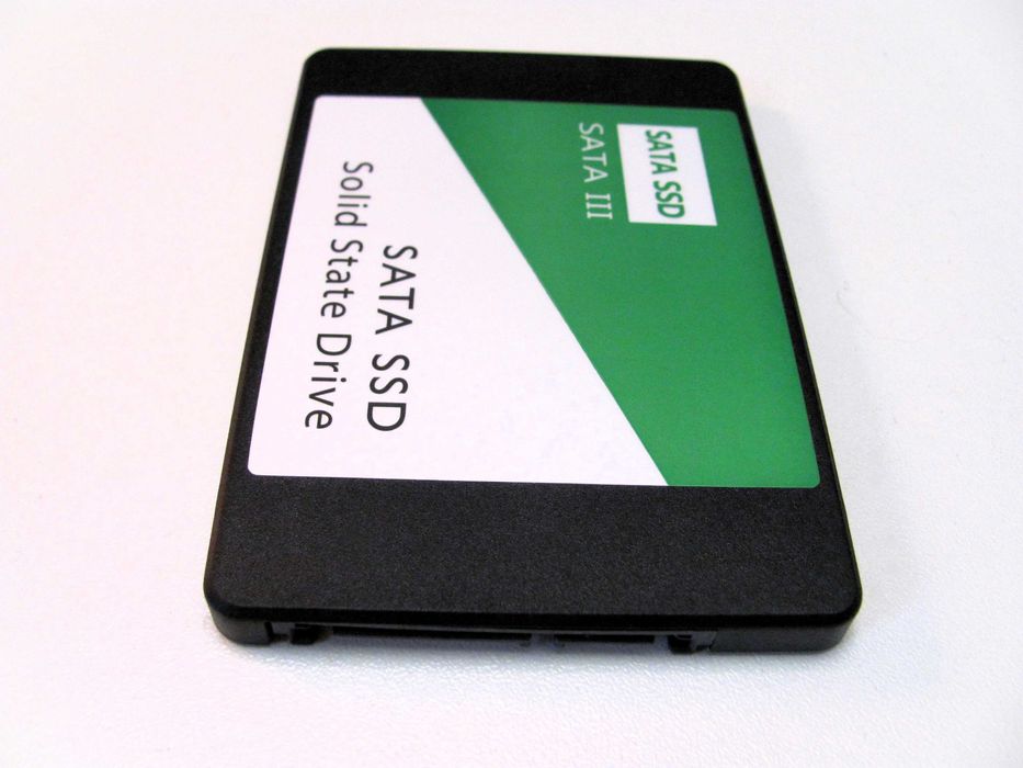 SSD SATA III 2.5" Solid State Drive об'єму 4TB | Ідеальний стан