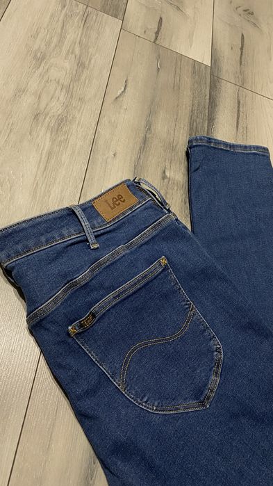 Spodnie Lee W38 L31 FOREVERFIT damskie jeansy L wysoki stan