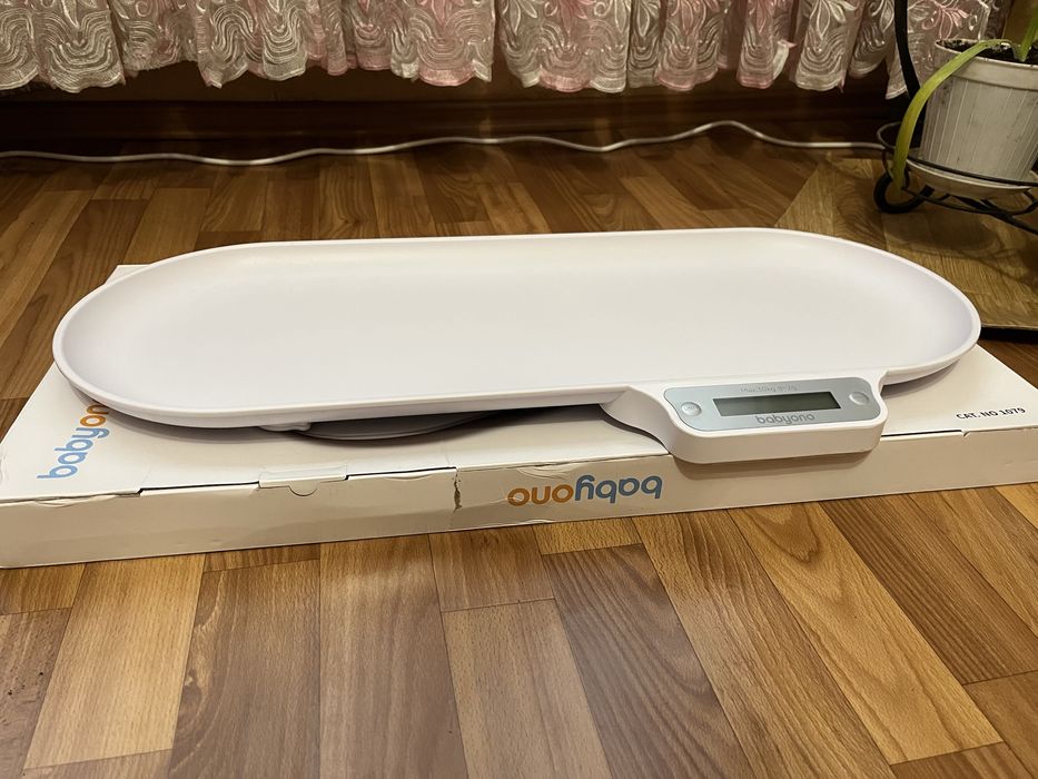 Ваги дитячі б/у BabyOno електронні, до 30 кг