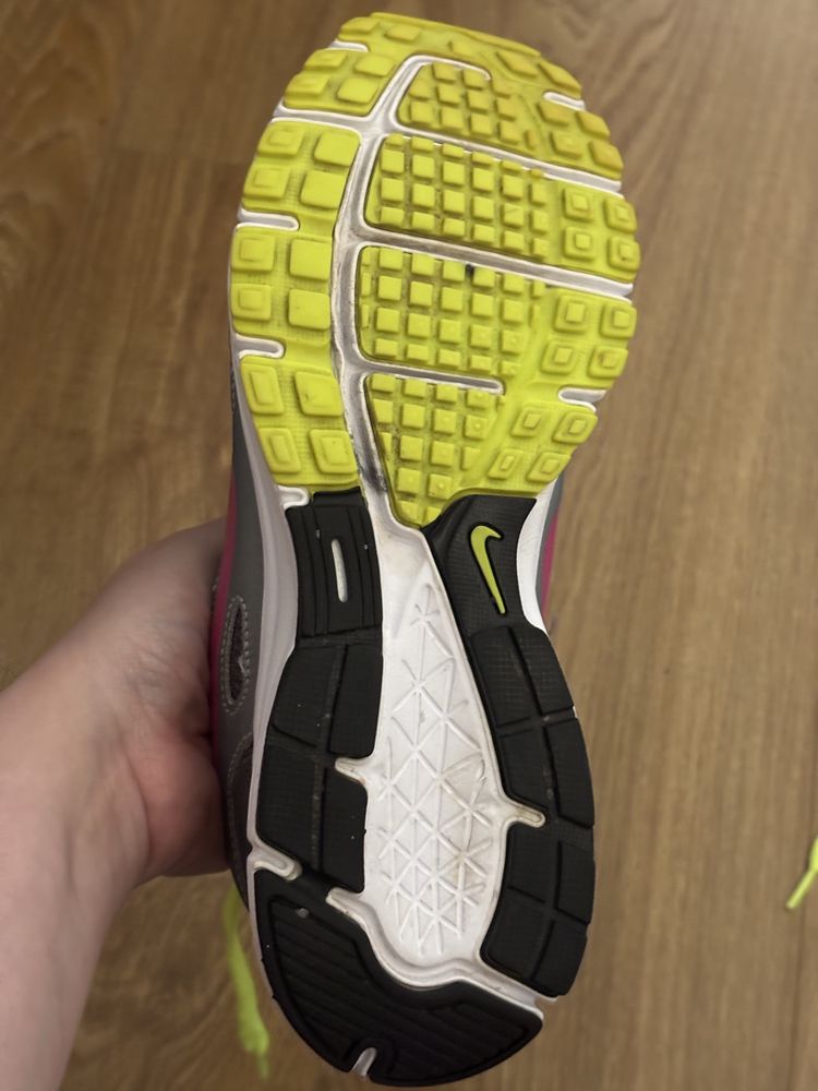 Nike revolution 39 damskie szare zielone szaro-zielone