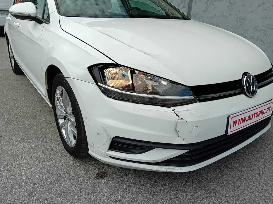 VW Golf VII 1.6 tdi - Nacional ( pequeno sinistro )