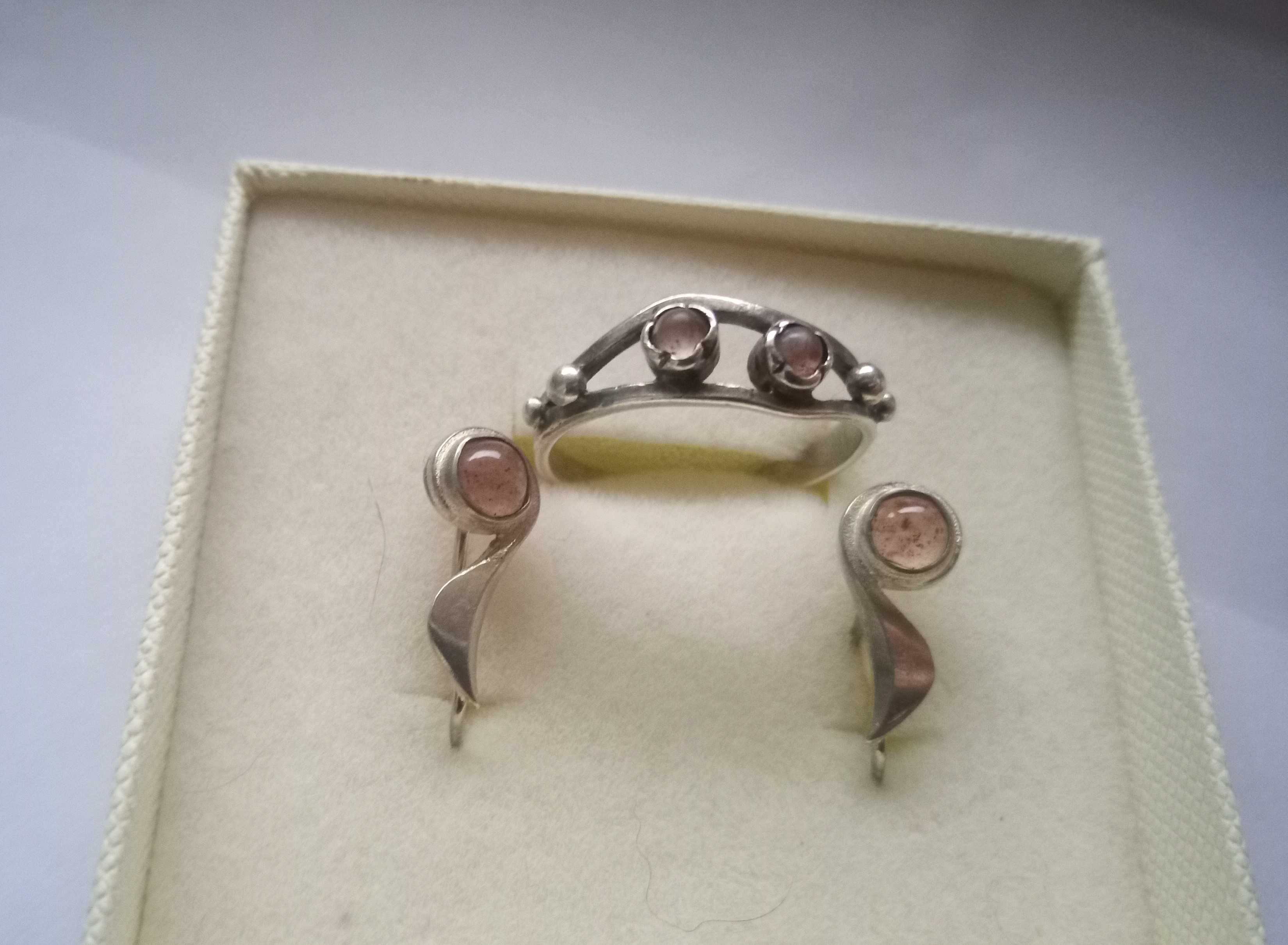 srebrny komplet kolczyki pierścionek, srebro i chalcedon Agat Kłodzko