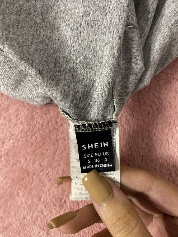 Top cinza Shein S