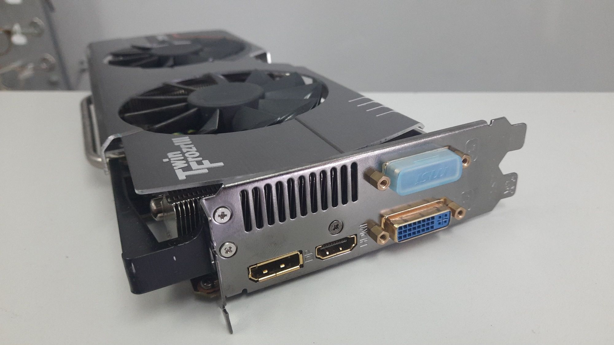 Відеокарта MSI GeForce GTX580 1.5GB, 384bit, DDR5 (N580GTX Lightning)