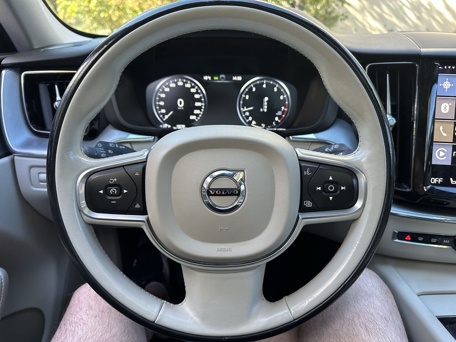 Volvo xc60, t6 320h.p.