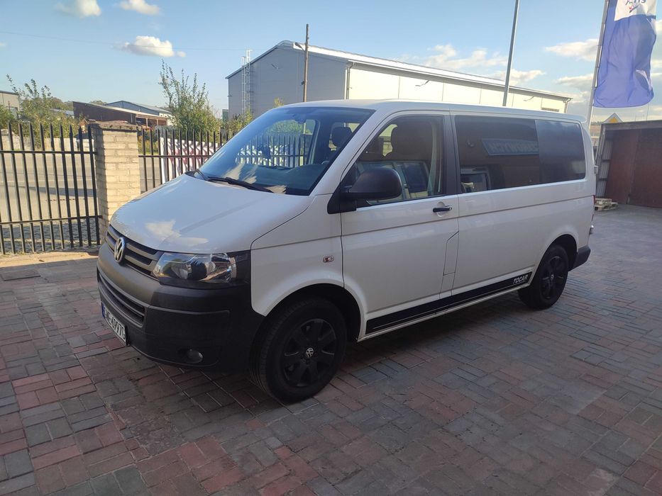 VW Transporter T5. Niski przebieg.