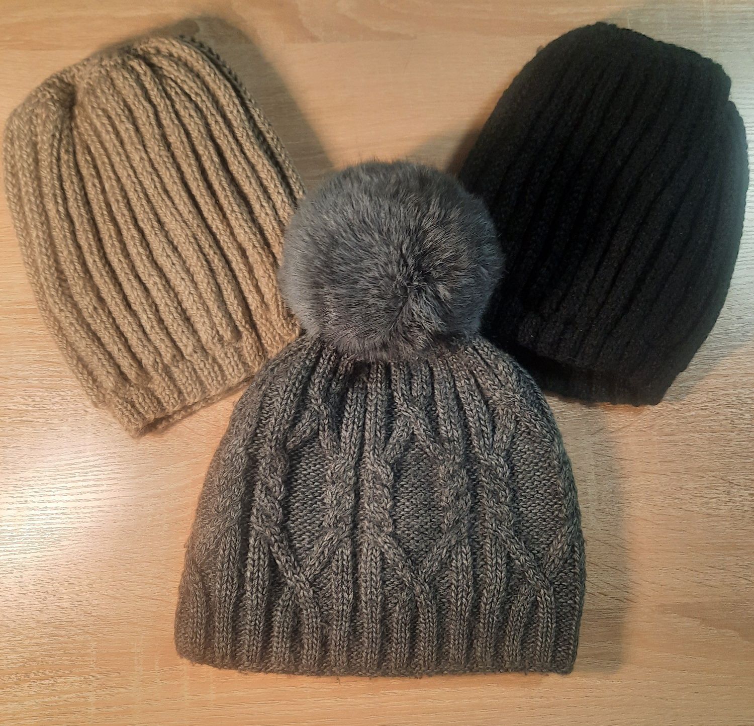 Зимняя вязаная (вязка+флис) шапка на 3-4-5 лет