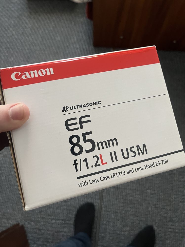 Обʼєктив Canon 85 mm EF f 1.2 L || USM