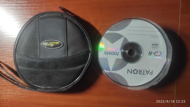 Диски Patron CD-R та сумка для дисків