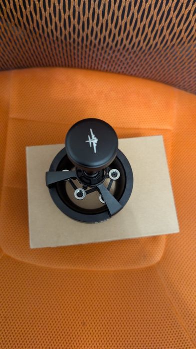 Розподільник кави MHW-3BOMBER 58mm + 6 запасних голок, відмінний стан