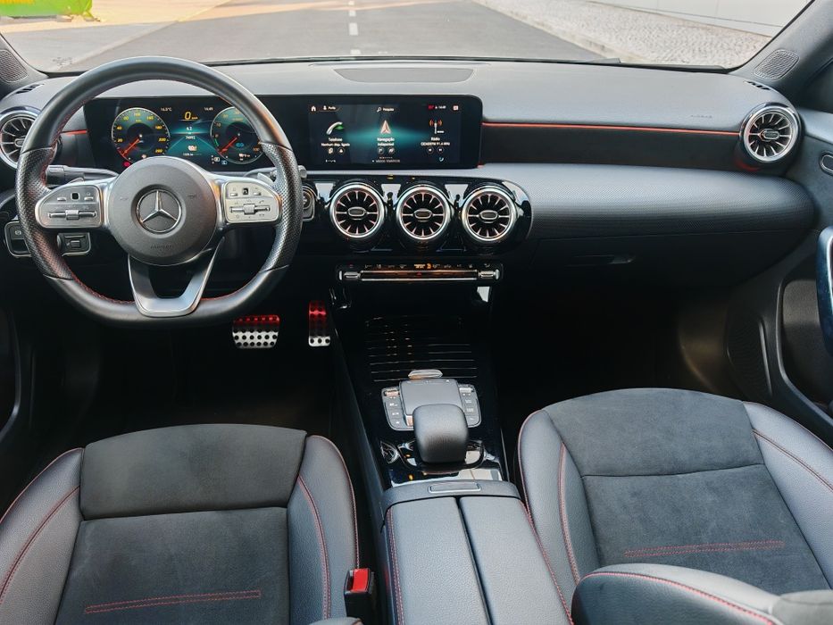 Mercedes A 250e AMG limousine