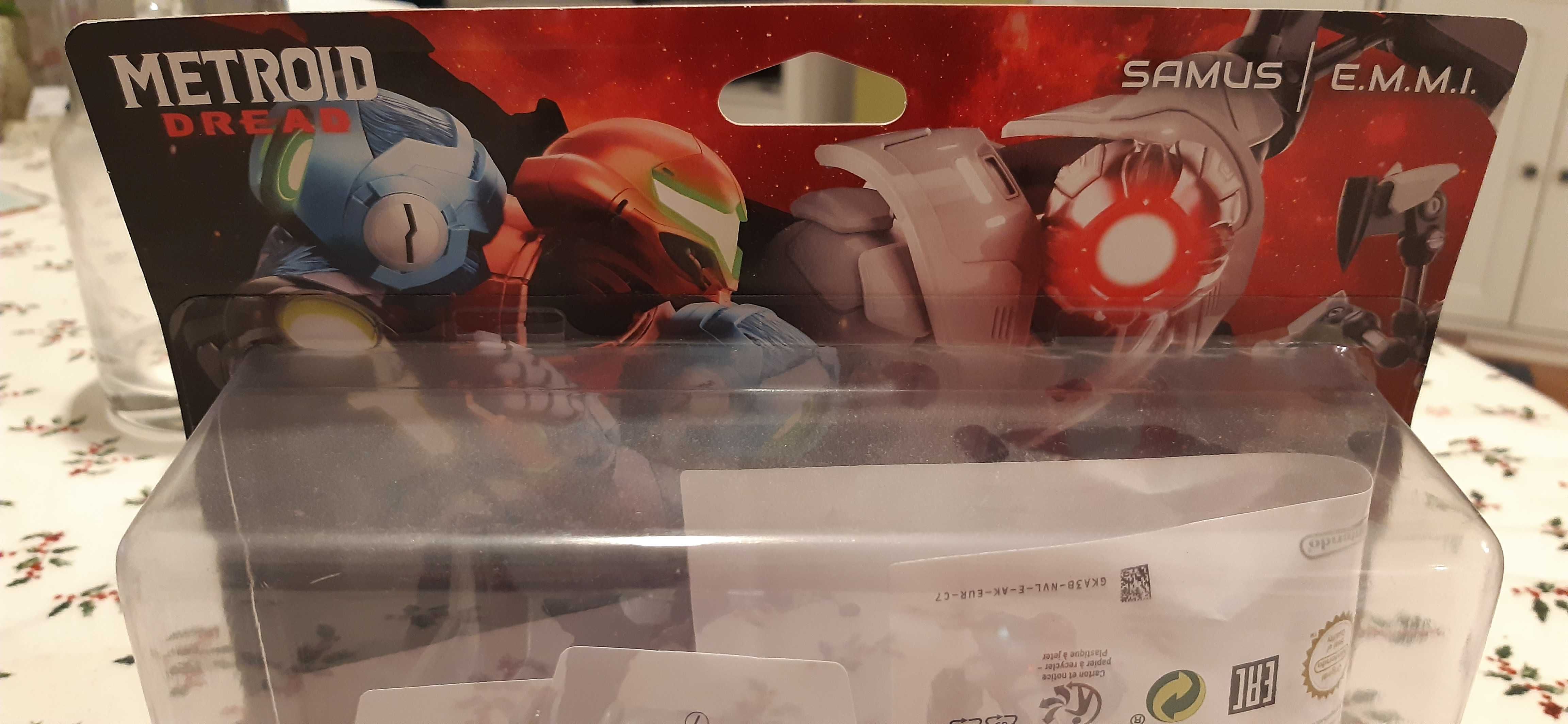 Amiibo Metroid Dread Samus i E.M.M.I. , 2 figurki