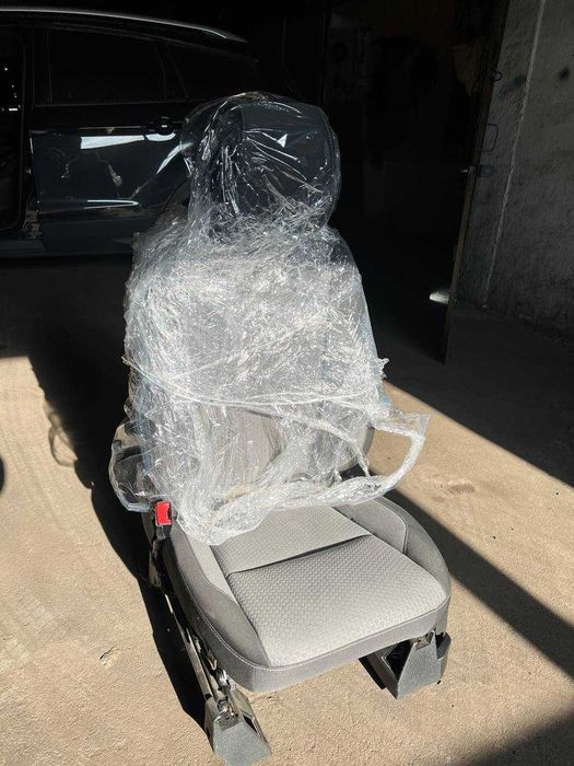 салон Ford Escape