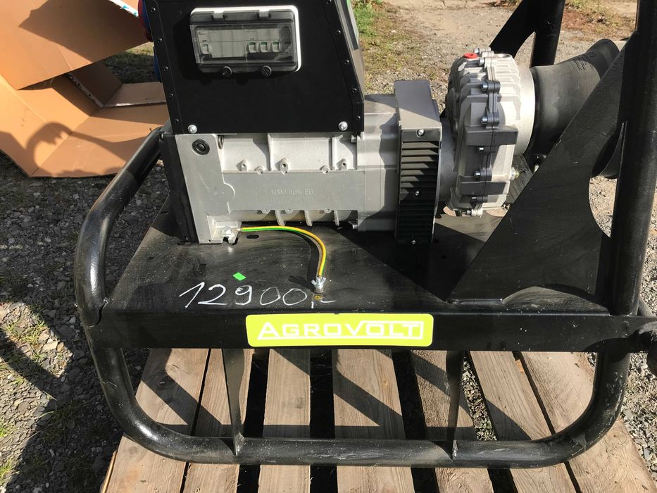 Agregat prądotwórczy AVR 22 R (20 kW)