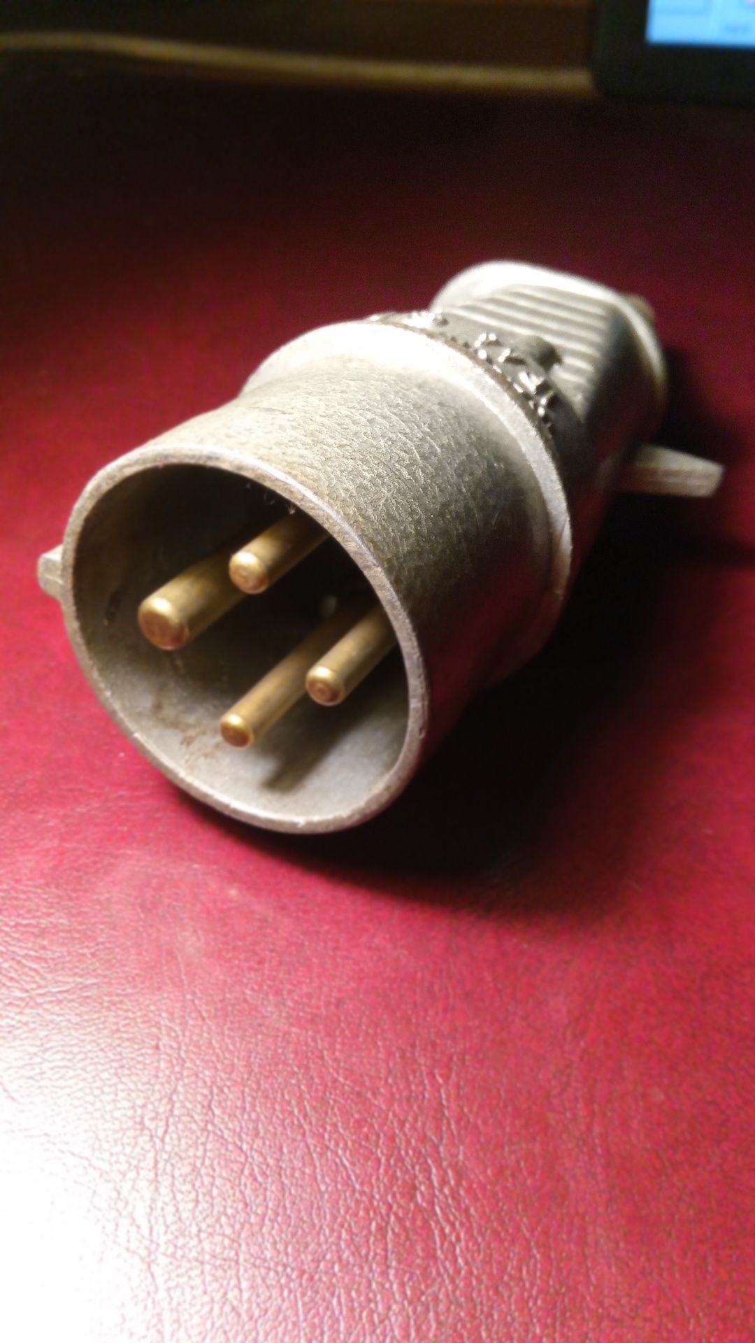 Wtyczka metalowa siłowa 4x 16S 380V 4P IP44
