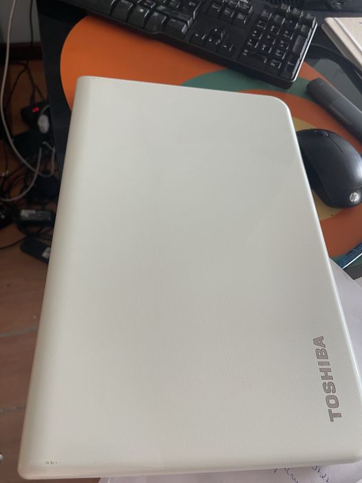 Toshiba Sattelite i7