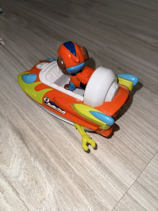 Машинки з героями щенячого патруля