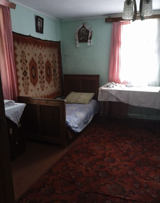 Продаж гарного будинку та земельної ділянки