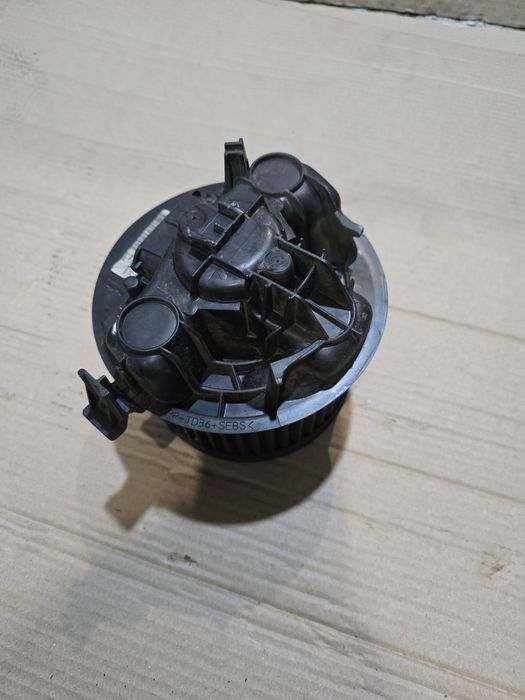 Мотор пічки Renault Megane 2 03-09 030910G вентилятор печки отопителя