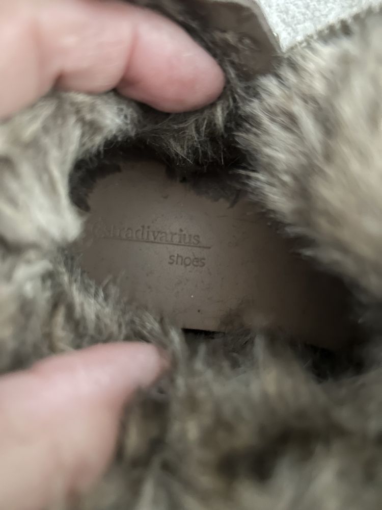 Botas quentes Stradivarius