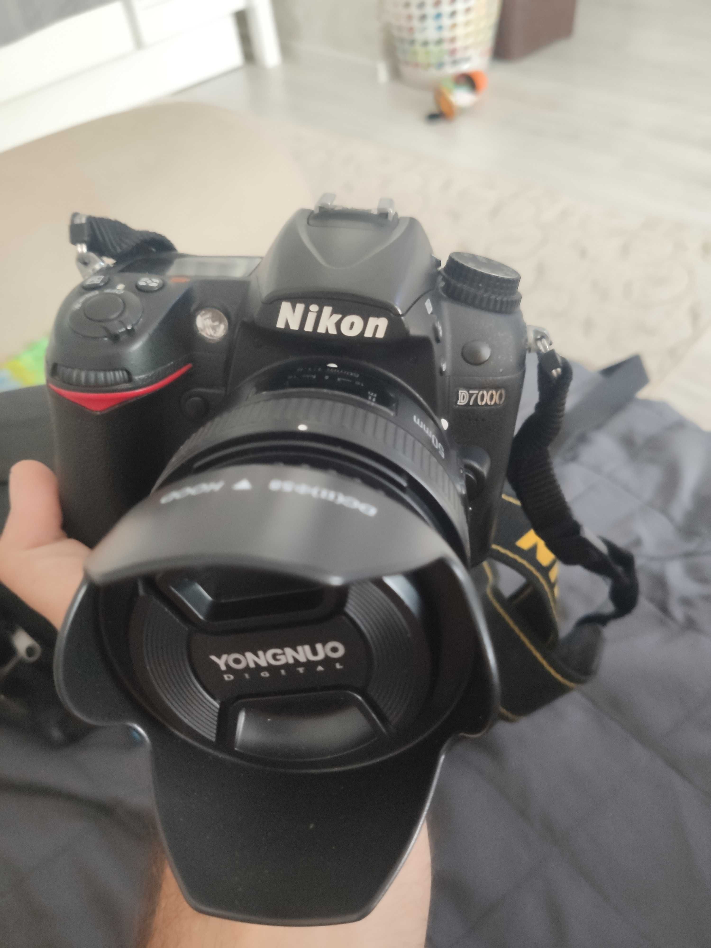 Продам фотоаппарат Nikon D7000