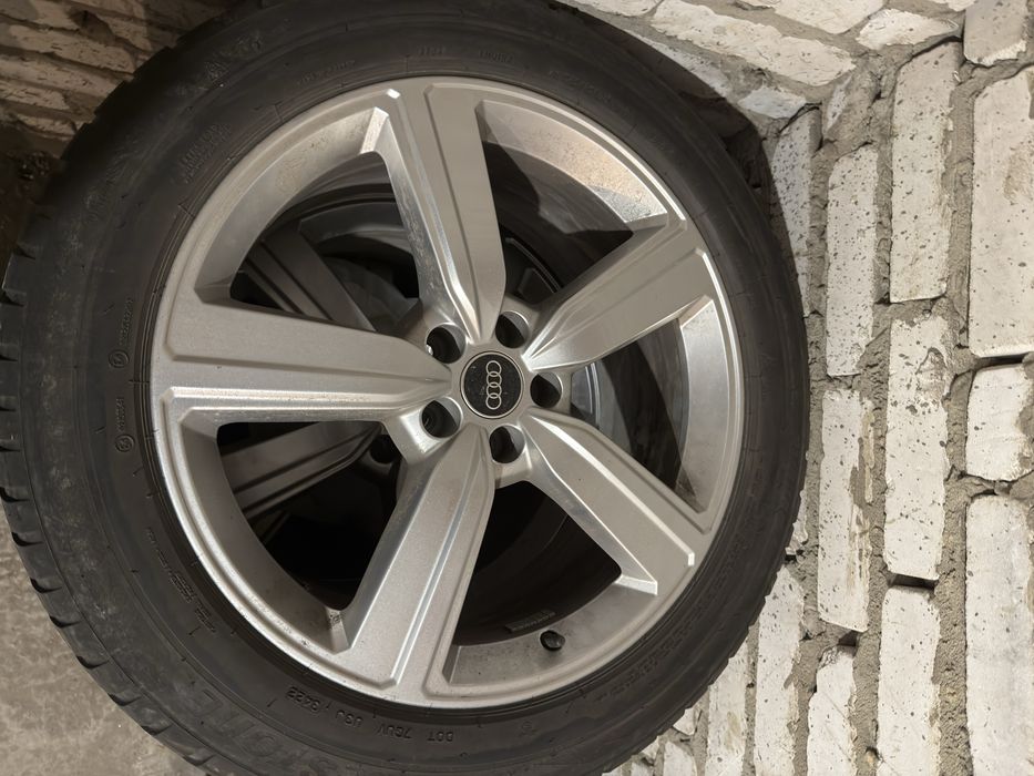 Диски R20 Audi E-tron 255/50 R20