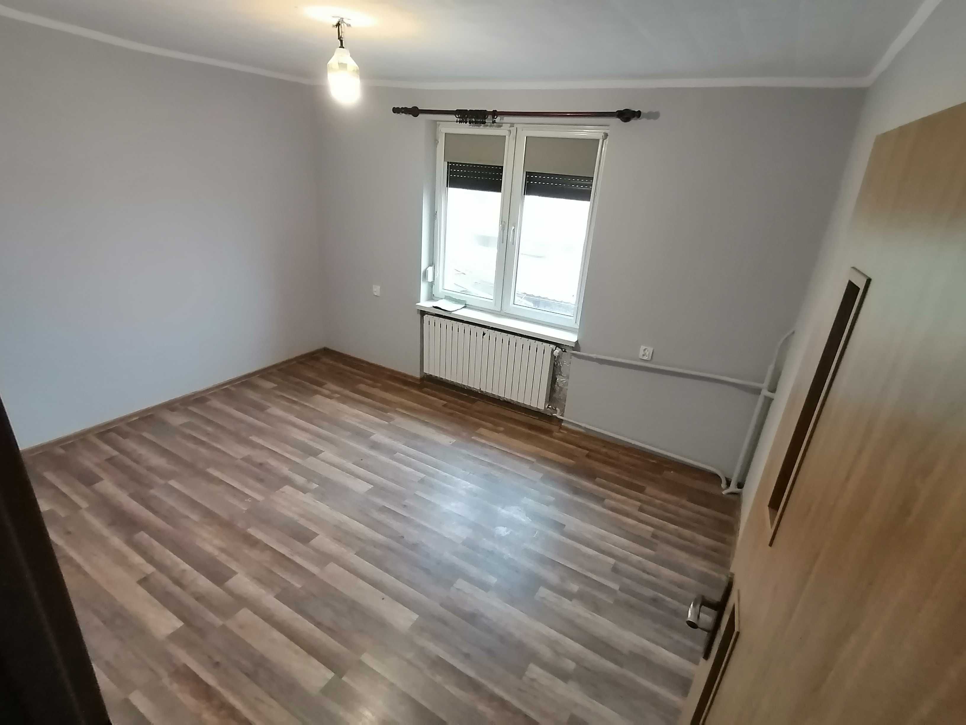 Mieszkanie z balkonem do wynajęcia w domu wolnostojącym