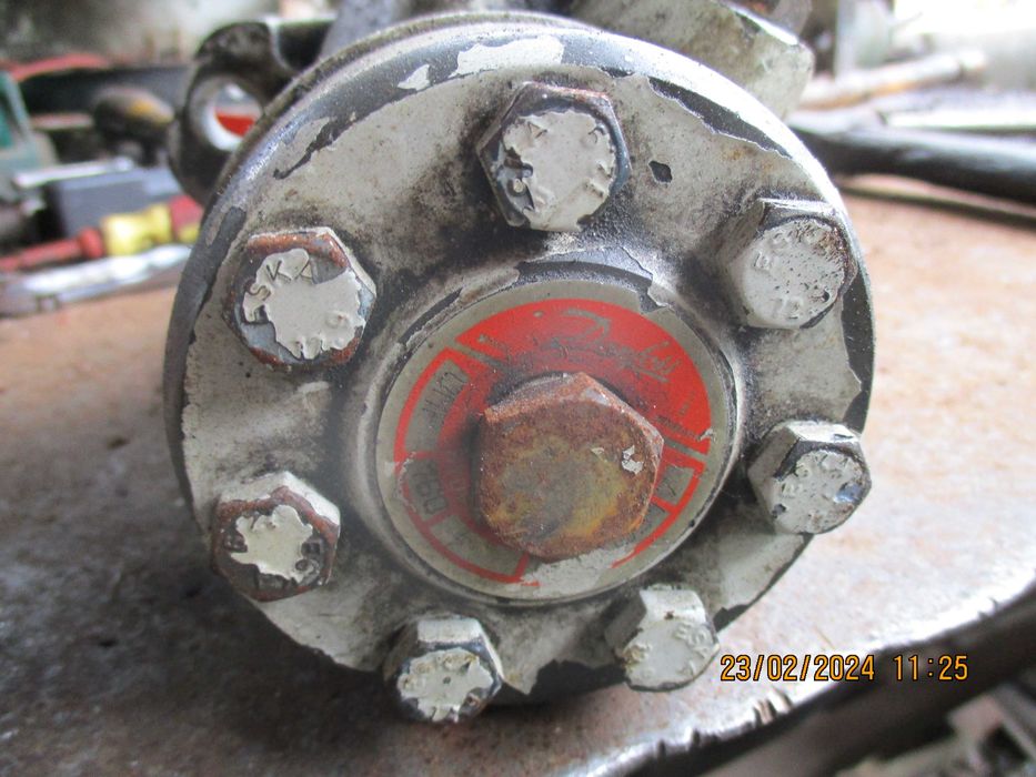motor hidraulico em bom estado