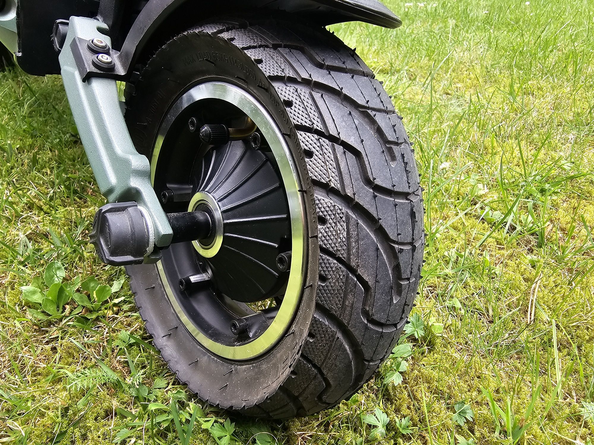 Hulajnoga elektryczna Vsett 8
