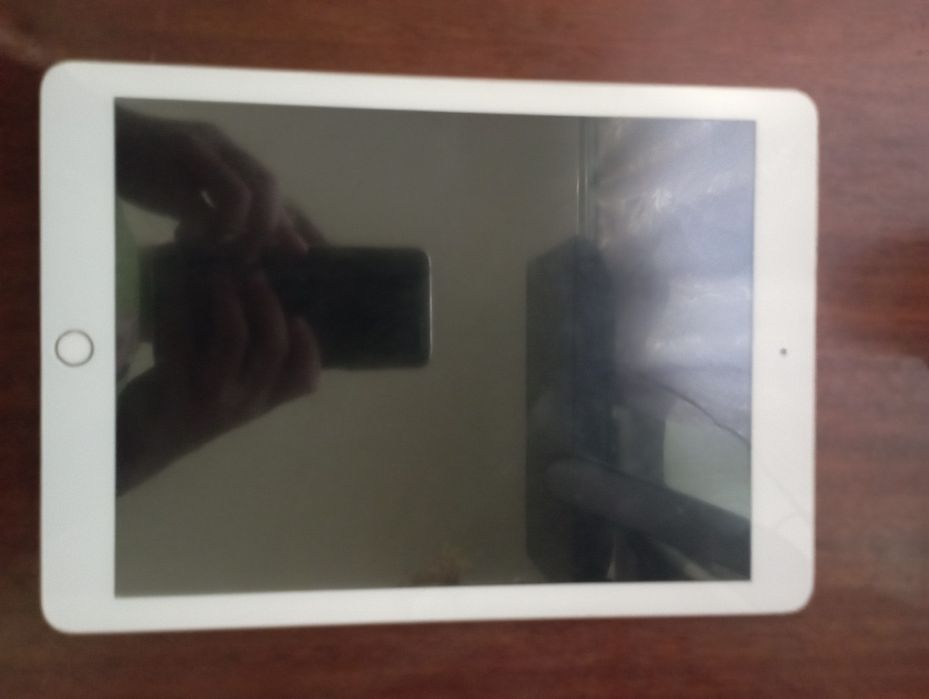 Apple aipad 5 покоління 126 Gb Wifi Bluetooth