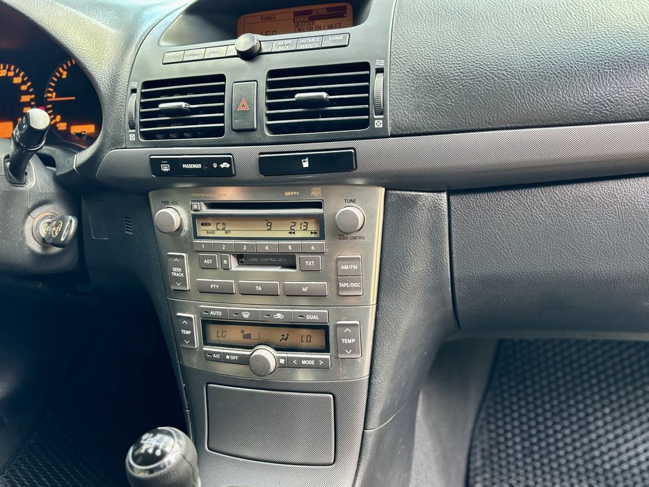 Продам Toyota Avensis 2.2 dizel