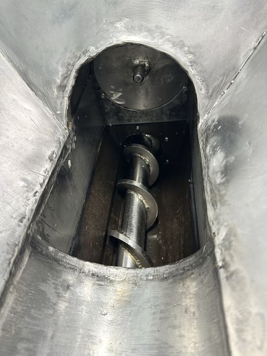 Мʼясорубка промислова Вовчок