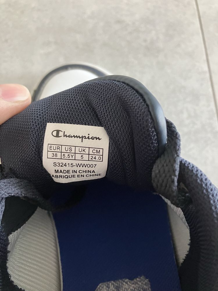 Champion 38 super stan