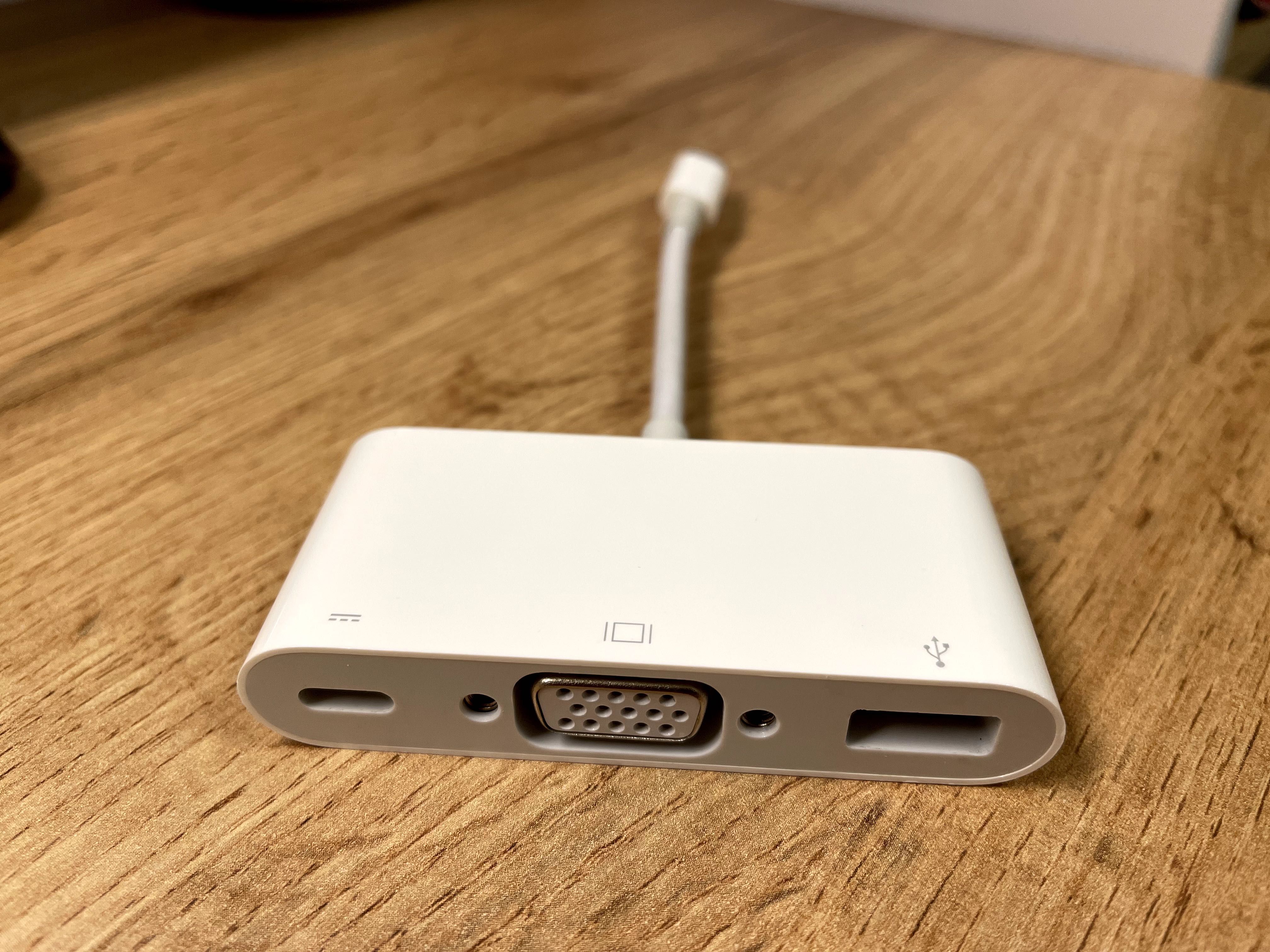 Адаптер Apple USB‑C VGA — решение для двух мониторов на Mac mini M1