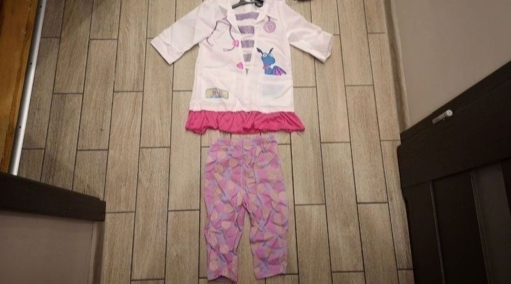 Strój doktor dosi, Dosia, klinika dla pluszaków Disney roz. 5-6 lat (1