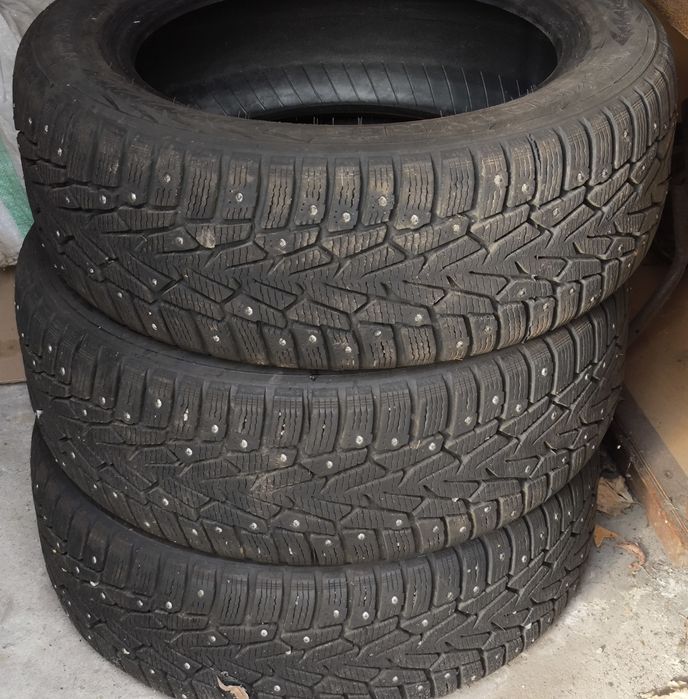 Nokian зимові шиповані шини