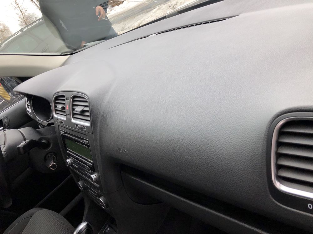 Торпеда vw golf 6 руль подушка  салон дифузор Vw golf 6 гольф 6 коплек