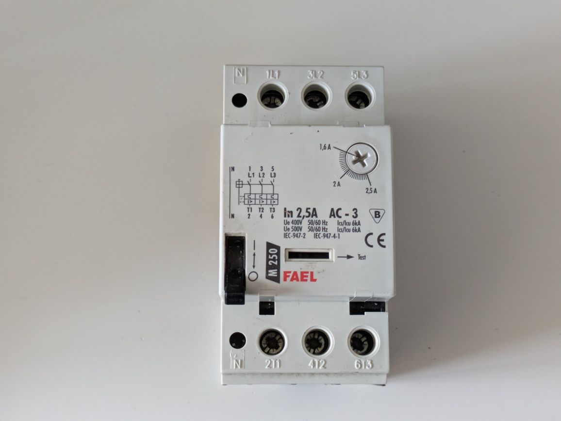 Zestaw elementów elektronicznych. możliwość sprzedaży pojedynczych el.