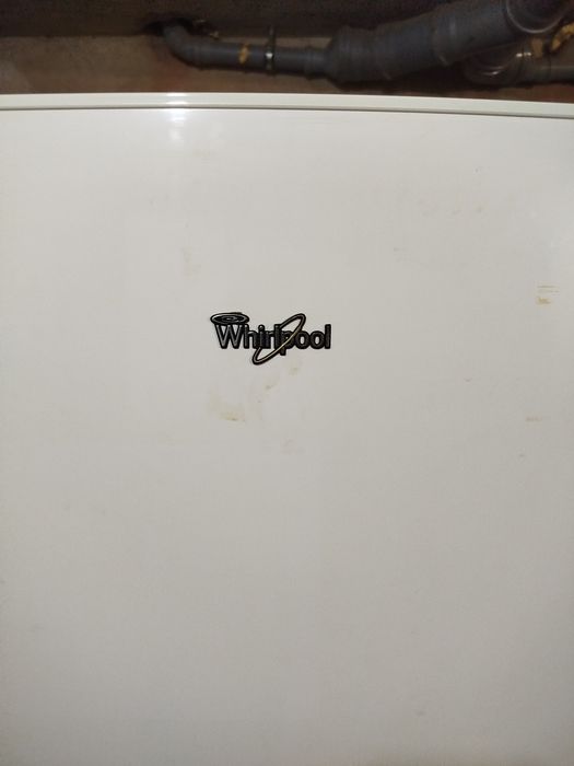 Холодильник двокамерний Whirlpool  WBE3114.  W