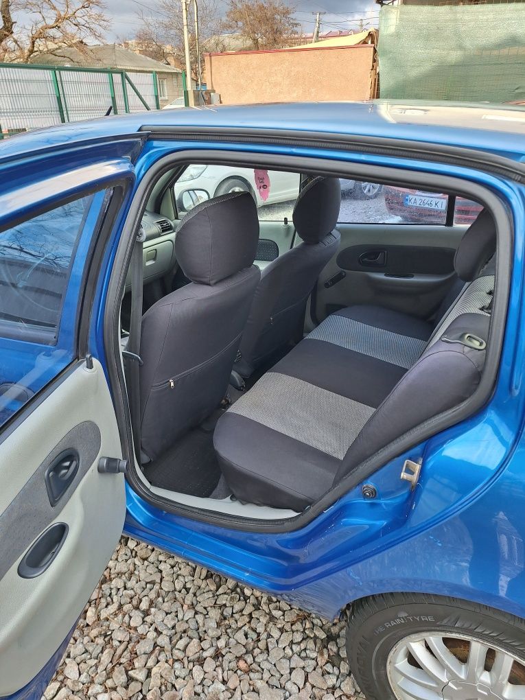 Renault Clio 2005 год , 1.4 бензин на автомате