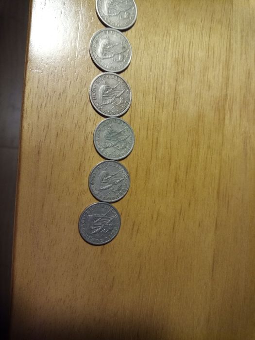 Moedas de 2,5 Escudos de 74-79