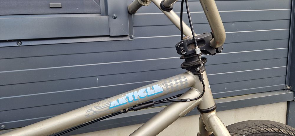 Rower BMX Moongose.
