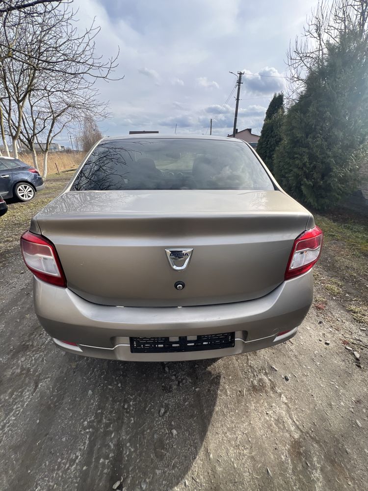 Продам задній бампер Renault Logan Dacia Logan