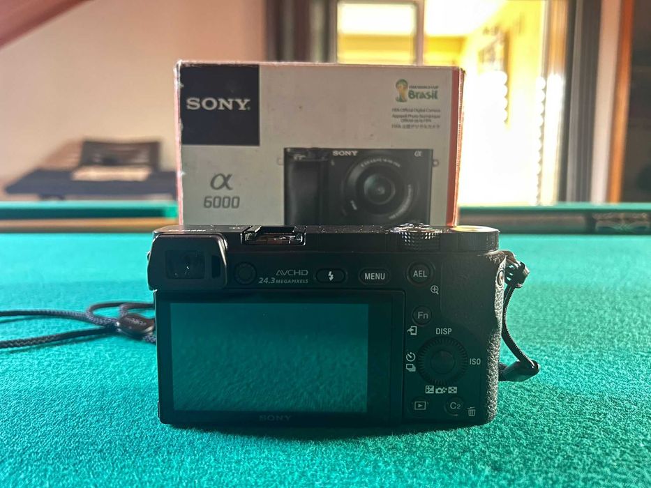 Sony A6000 + Lentes + Acessórios – Kit Completo
