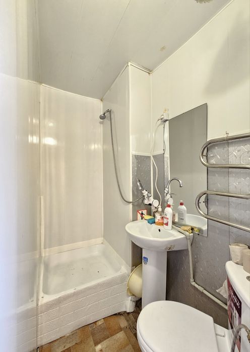 Будинок Р-н 3ї міської лікарні. Можливо погодинно