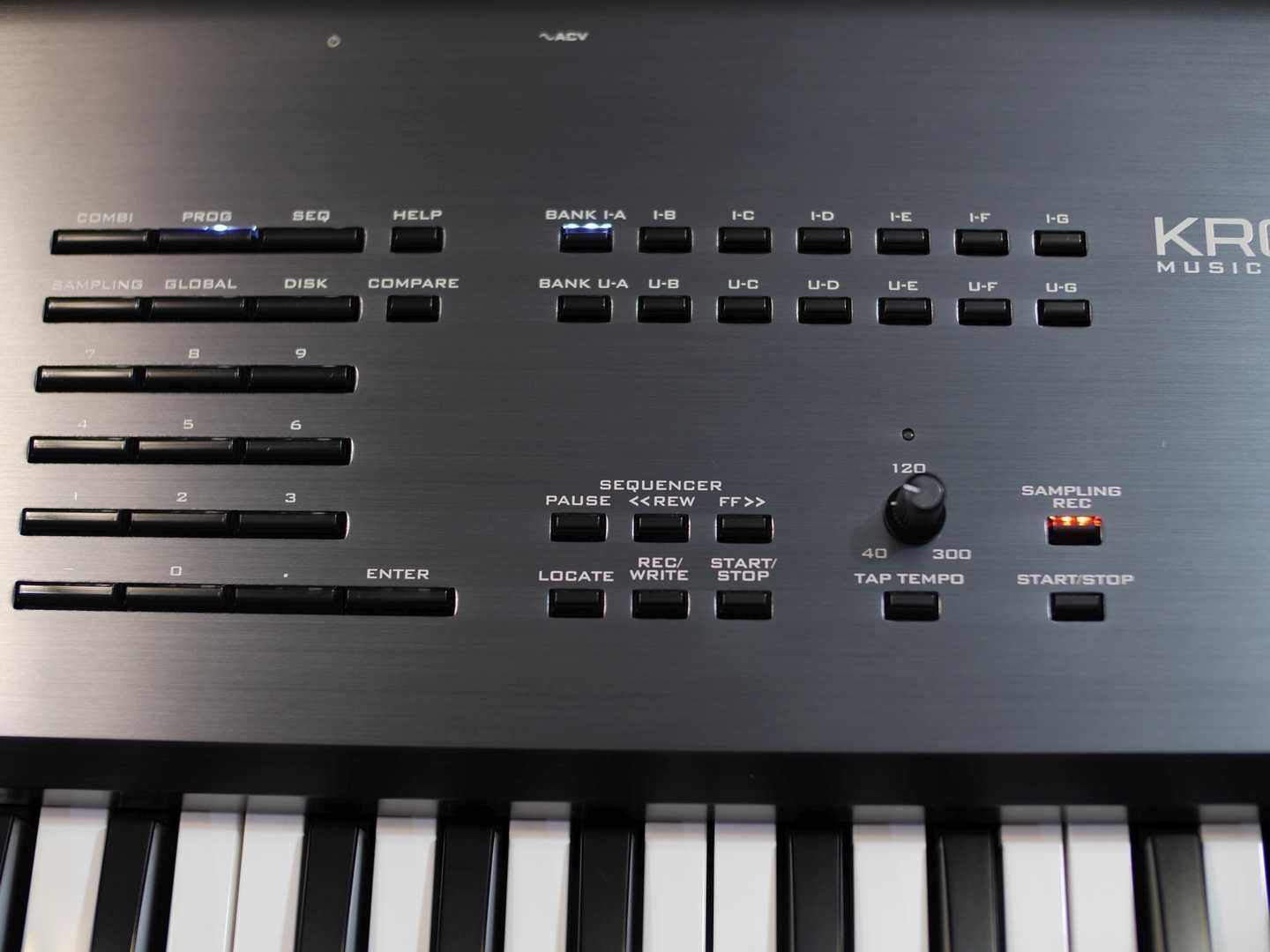 KORG KRONOS X 61 workstation + case ZAREBA + EXs10 & EXs25 w cenie