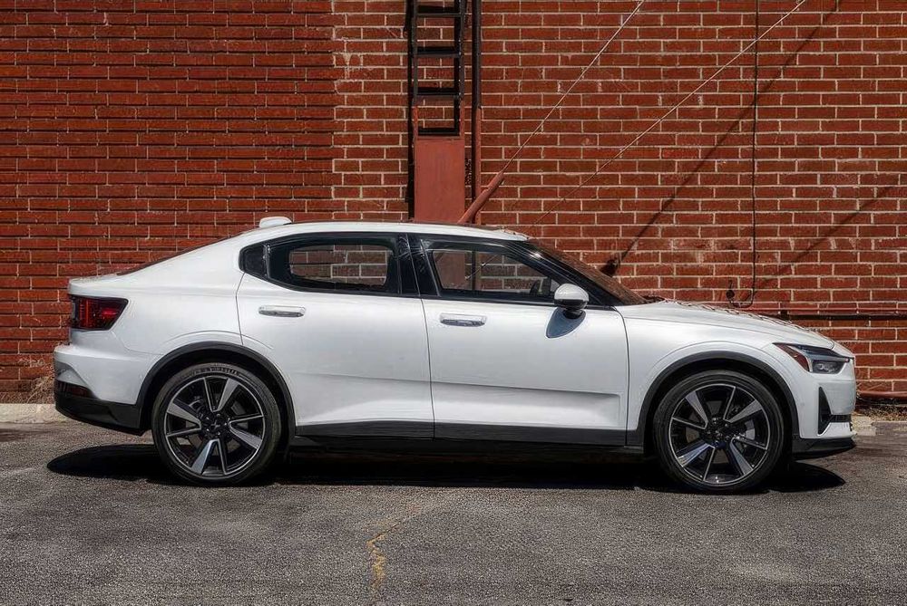 Polestar 2 Launch Edition      2021